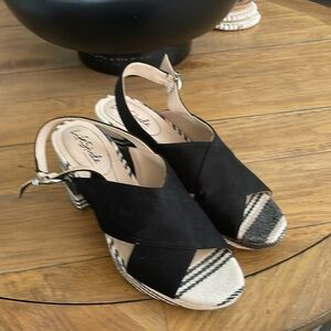 Life Stride size 7 1/2